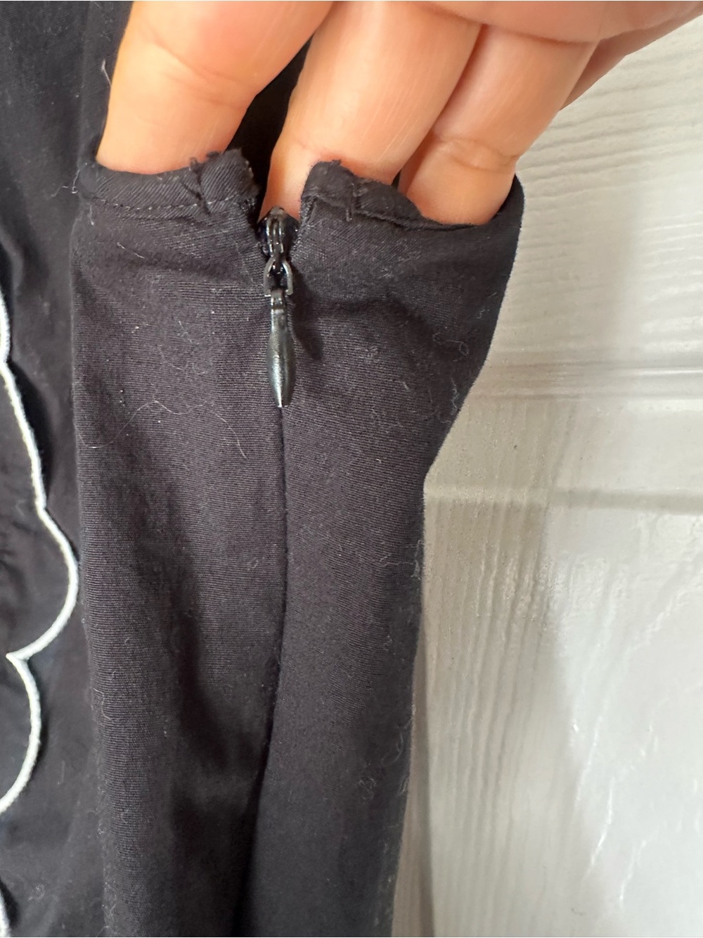 Women’s Black Scallop-Trim Dress - Picture 2 of 6